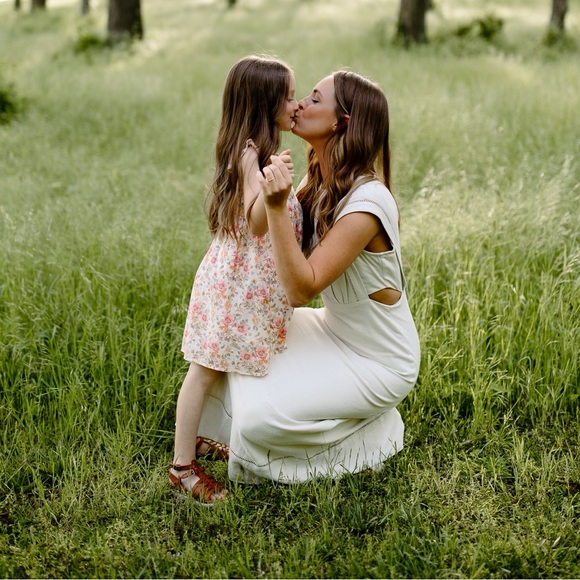 Meet your Posher, Brittany - Picture 1 of 2